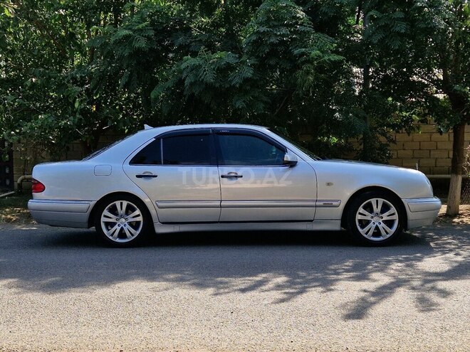 Mercedes E 240 1998, 440,000 km - 2.4 l - Bakı