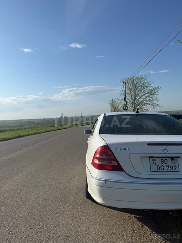 Mercedes C 240 2000, 258,000 km - 2.6 л - Qusar