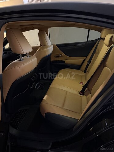 Lexus ES 300h 2022, 61,000 km - 2.5 l - Bakı