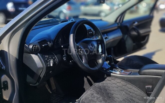 Mercedes C 180 2004, 370,441 km - 1.8 л - Bakı
