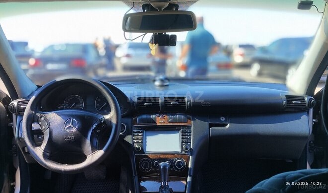 Mercedes C 180 2004, 370,441 km - 1.8 л - Bakı