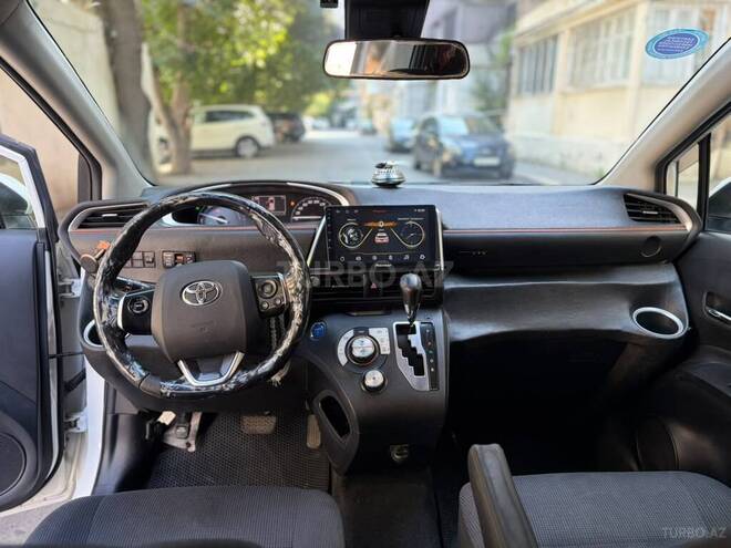 Toyota Sienta 2016, 131,000 km - 1.5 l - Bakı