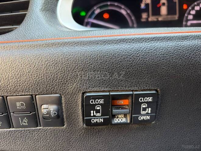 Toyota Sienta 2016, 131,000 km - 1.5 l - Bakı