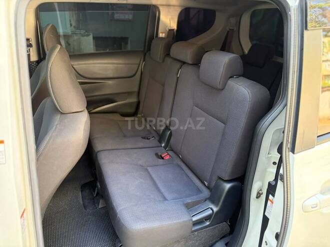 Toyota Sienta 2016, 131,000 km - 1.5 l - Bakı