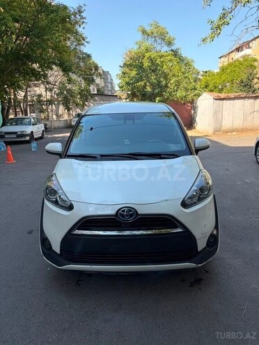 Toyota Sienta 2016, 131,000 km - 1.5 l - Bakı