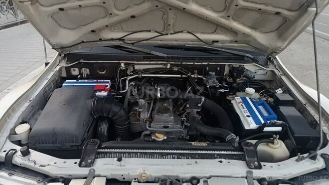 Mitsubishi Pajero 2004, 328,000 km - 2.8 л - Bakı