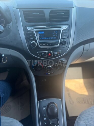 Hyundai Accent 2016, 138,000 km - 1.6 л - Bakı