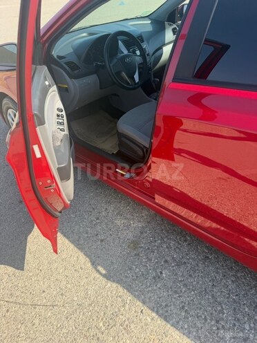 Hyundai Accent 2016, 138,000 km - 1.6 л - Bakı