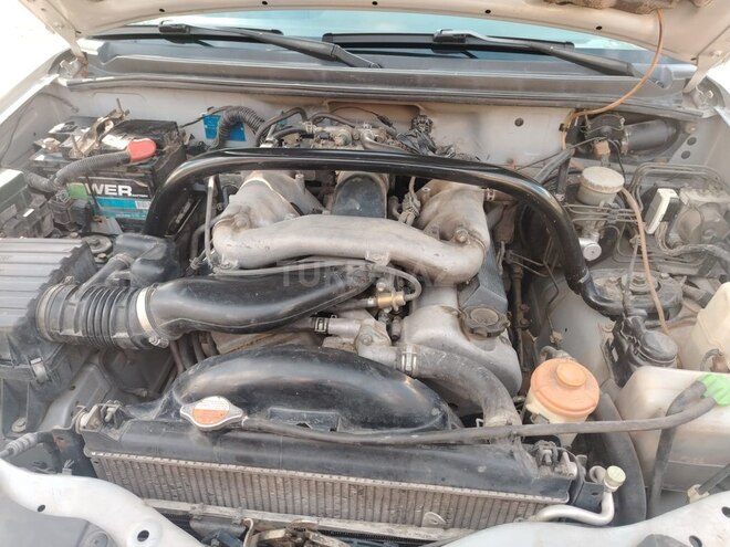 Suzuki Grand Vitara 2001, 250,100 km - 2.5 l - Gəncə