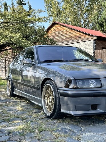 BMW 328 1997, 253,000 km - 2.8 l - Bakı