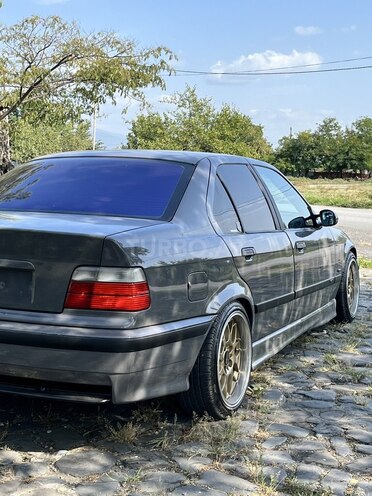 BMW 328 1997, 253,000 km - 2.8 l - Bakı