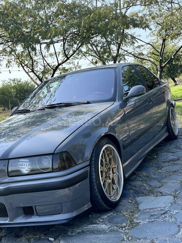 BMW 328 1997, 253,000 km - 2.8 l - Bakı