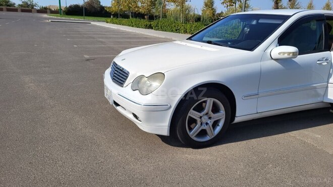 Mercedes C 200 2000, 520,000 km - 1.8 l - Salyan