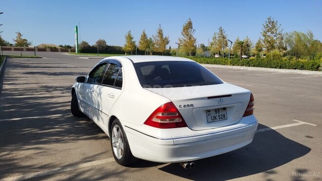 Mercedes C 200 2000, 520,000 km - 1.8 l - Salyan