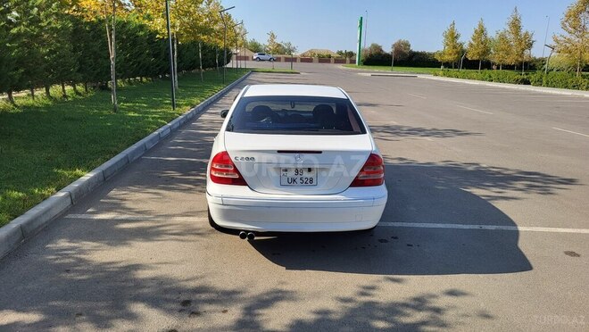 Mercedes C 200 2000, 520,000 km - 1.8 l - Salyan