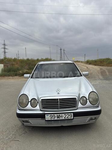 Mercedes E 300 1995, 595,311 km - 3.0 l - Naftalan