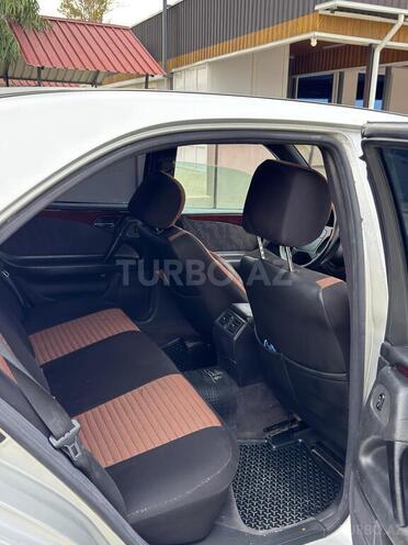 Mercedes E 300 1995, 595,311 km - 3.0 l - Naftalan