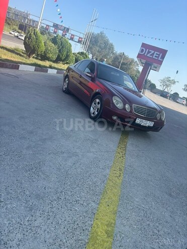 Mercedes E 240 2003, 260,000 km - 2.6 l - Bakı
