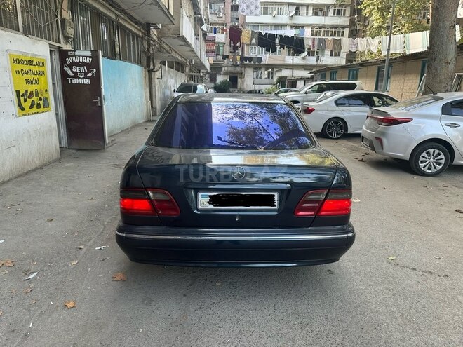 Mercedes E 220 1999, 357,854 km - 2.2 l - Xırdalan