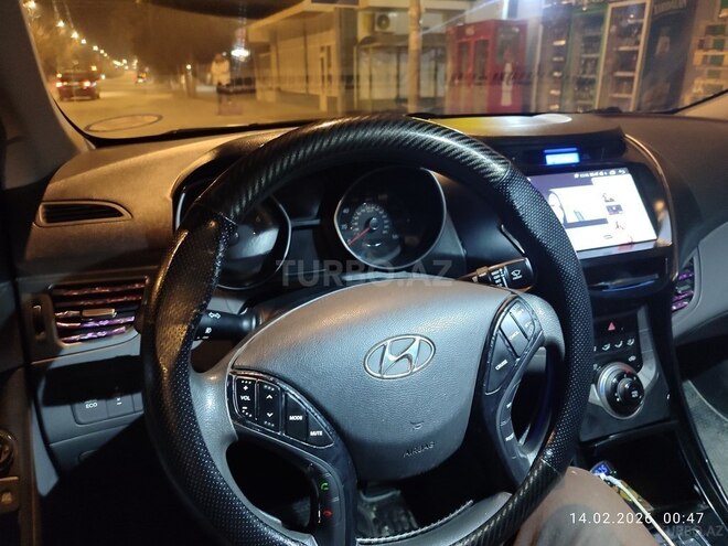 Hyundai Elantra 2012, 294,912 km - 1.8 л - Mingəçevir