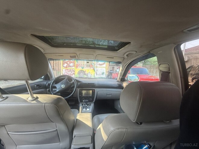 Volkswagen Passat 2004, 325,582 km - 1.8 l - Sumqayıt