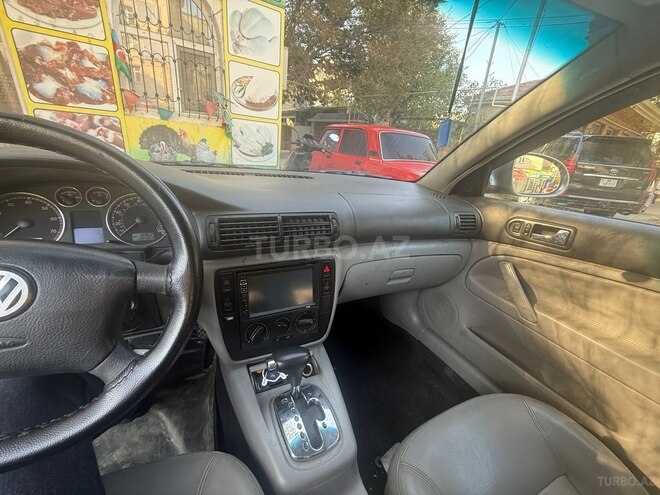 Volkswagen Passat 2004, 325,582 km - 1.8 l - Sumqayıt