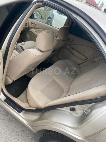Nissan Sunny 2005, 212,196 km - 1.3 l - Salyan