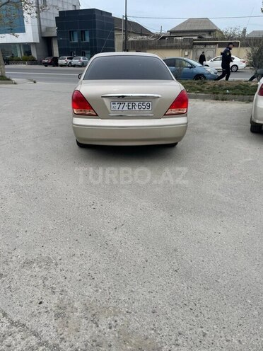 Nissan Sunny 2005, 212,196 km - 1.3 l - Salyan