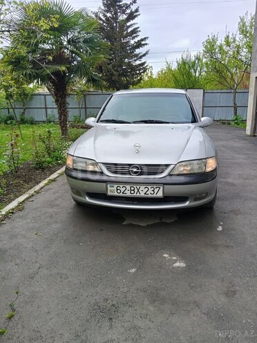 Opel Vectra 1996, 299,072 km - 2.0 л - Zaqatala