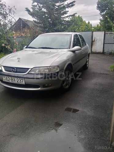 Opel Vectra 1996, 299,072 km - 2.0 л - Zaqatala