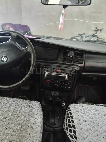 Opel Vectra 1996, 299,072 km - 2.0 л - Zaqatala