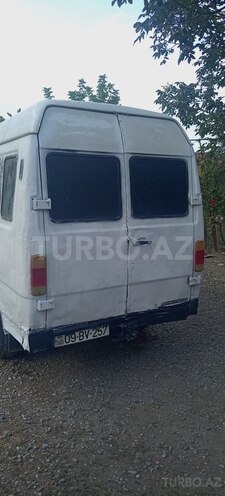 Mercedes 208 D 1993, 355,553 km - 2.3 л - Bərdə