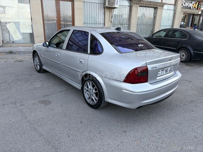 Opel Vectra 2000, 228,000 km - 1.8 l - Bakı