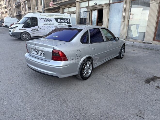 Opel Vectra 2000, 228,000 km - 1.8 l - Bakı