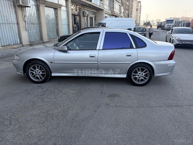 Opel Vectra 2000, 228,000 km - 1.8 l - Bakı