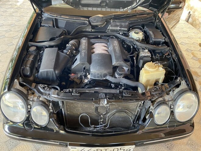 Mercedes E 200 2000, 300,000 km - 2.0 l - Bakı