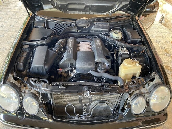 Mercedes E 200 2000, 300,000 km - 2.0 l - Bakı