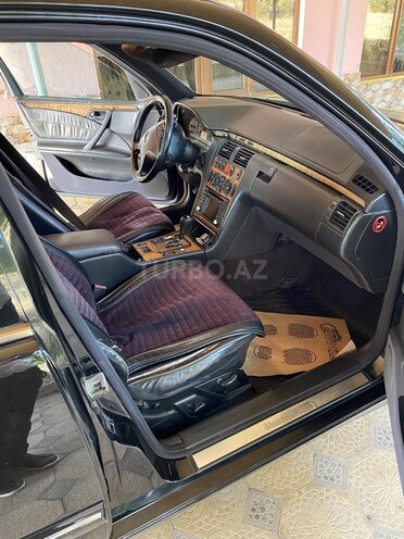Mercedes E 200 2000, 300,000 km - 2.0 l - Bakı