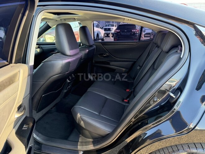 Lexus ES 300h 2022, 112,000 km - 2.5 л - Bakı