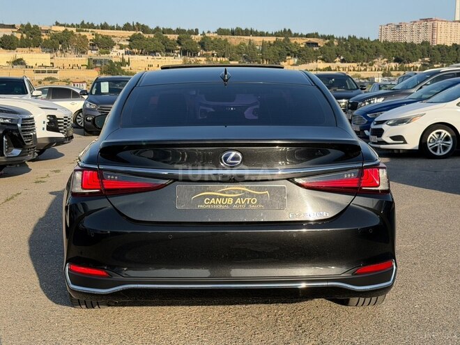 Lexus ES 300h 2022, 112,000 km - 2.5 л - Bakı