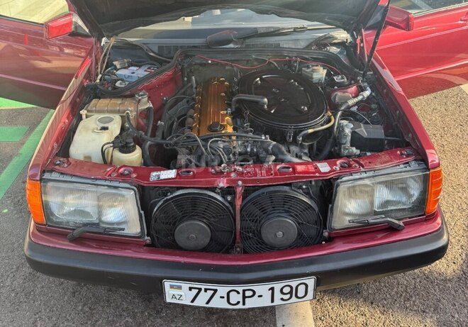 Mercedes 190 1990, 333,333 km - 2.6 л - Bakı