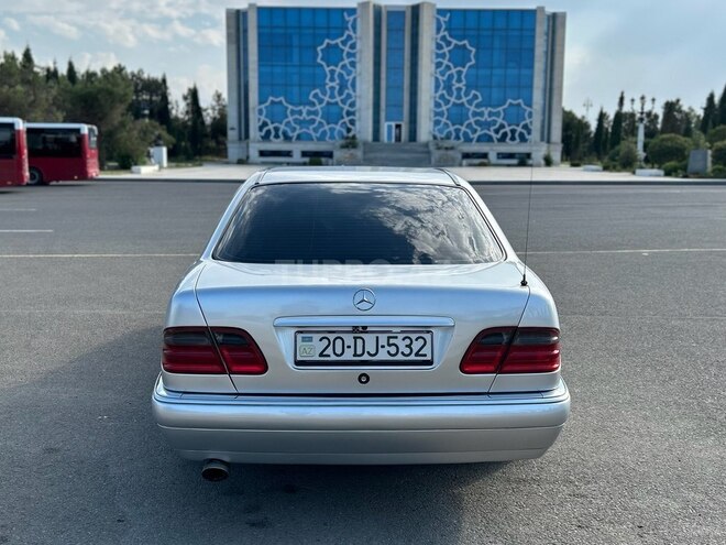 Mercedes E 200 1999, 412,000 km - 2.0 l - Gəncə