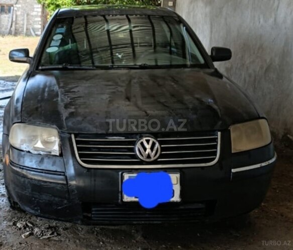 Volkswagen Passat 2003, 280,000 km - 1.8 l - Qazax