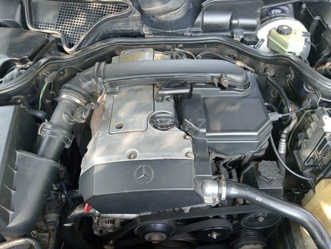 Mercedes E 200 1996, 450,000 km - 2.0 l - Qəbələ