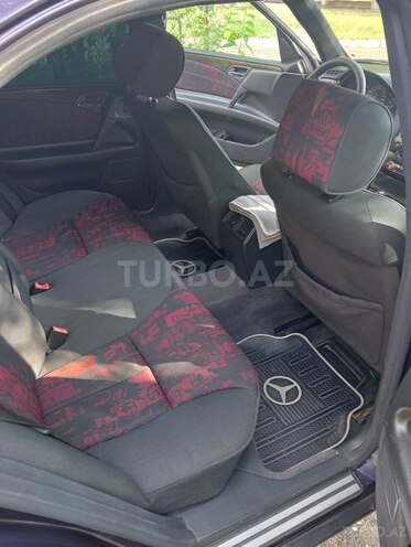 Mercedes E 200 1996, 450,000 km - 2.0 l - Qəbələ