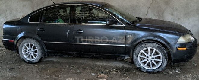 Volkswagen Passat 2003, 280,000 km - 1.8 l - Qazax