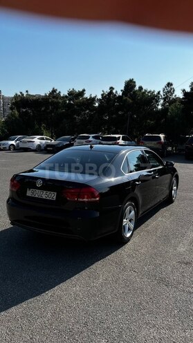 Volkswagen Passat 2011, 330,000 km - 2.5 л - Bakı
