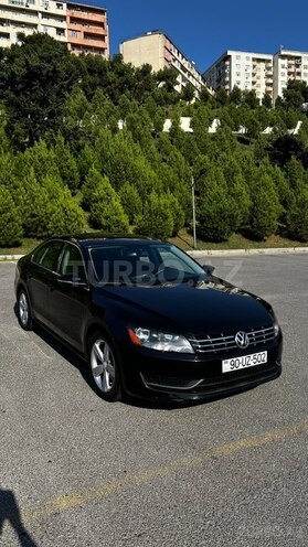 Volkswagen Passat 2011, 330,000 km - 2.5 л - Bakı