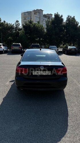 Volkswagen Passat 2011, 330,000 km - 2.5 л - Bakı