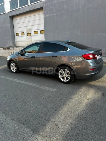 Chevrolet Cruze 2018, 175,000 km - 1.4 л - Gəncə
